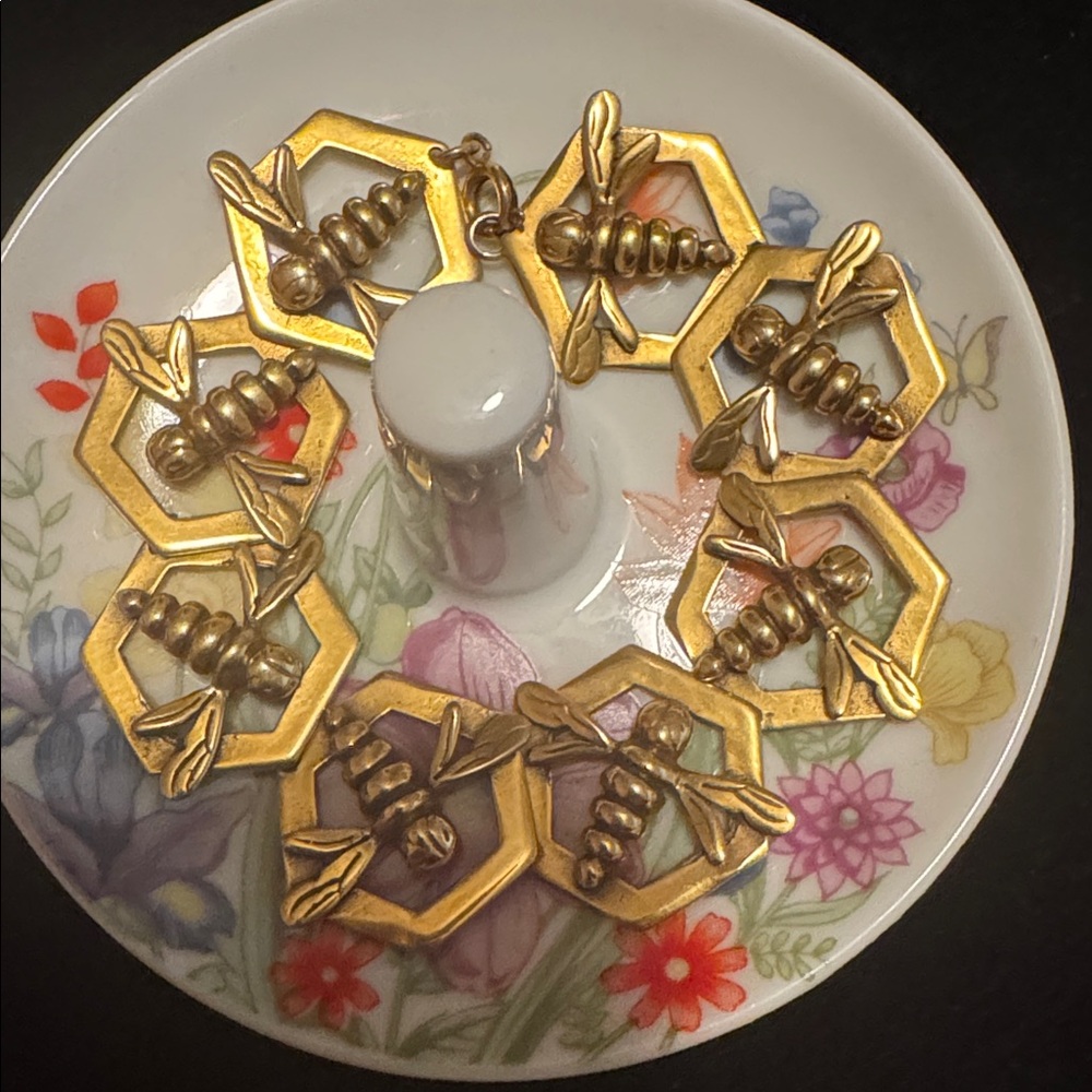 Rare LS 1991 3D Bee Gold Tone Bracelet